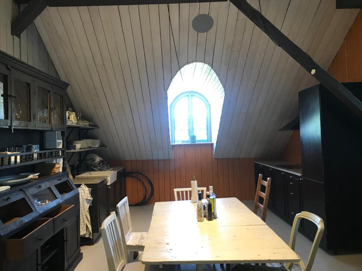 Arphus Lodge Eskilstuna Esterno foto