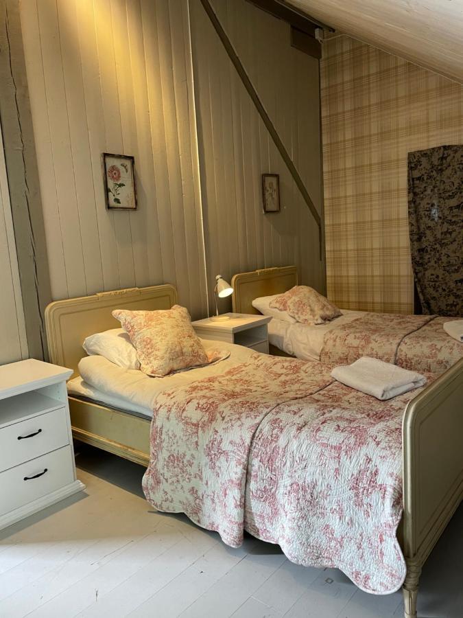 Arphus Lodge Eskilstuna Esterno foto